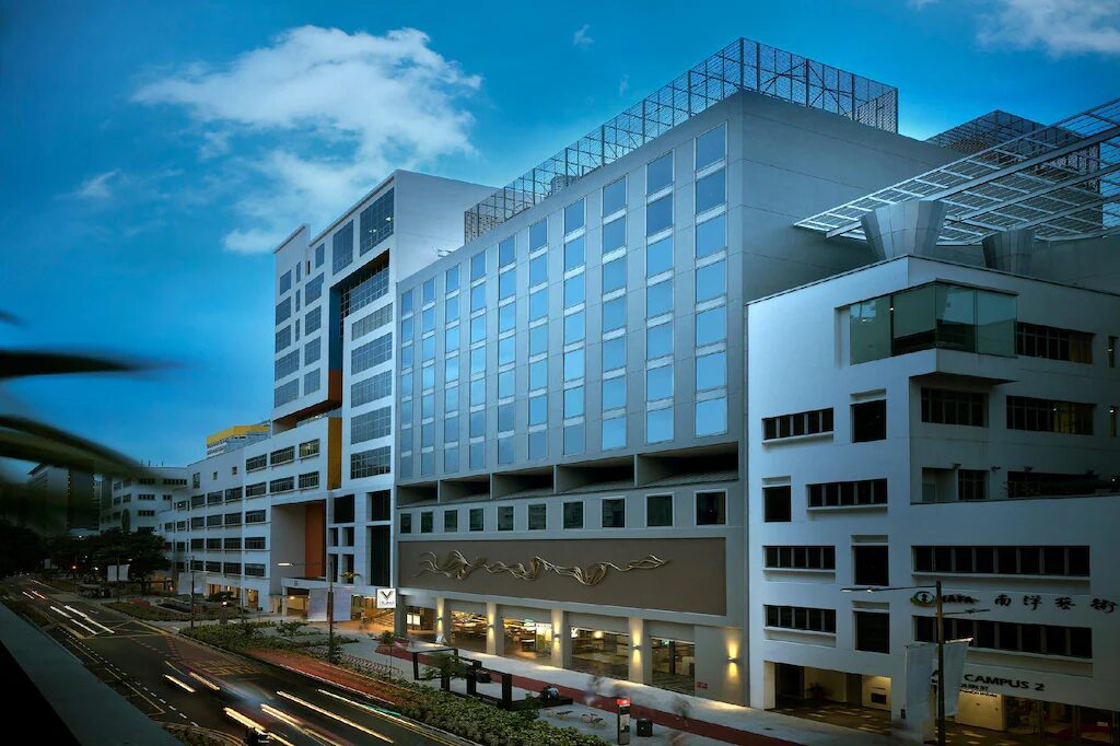 V Hotel Bencoolen exterior
